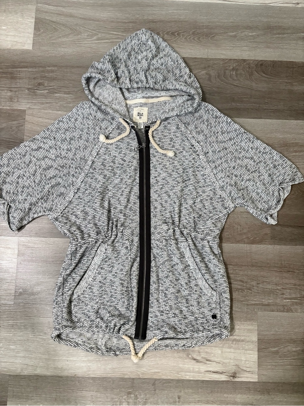 Billabong Women’s Small Hooded Zip Up Poncho Cardigan Gray Short Sleeve